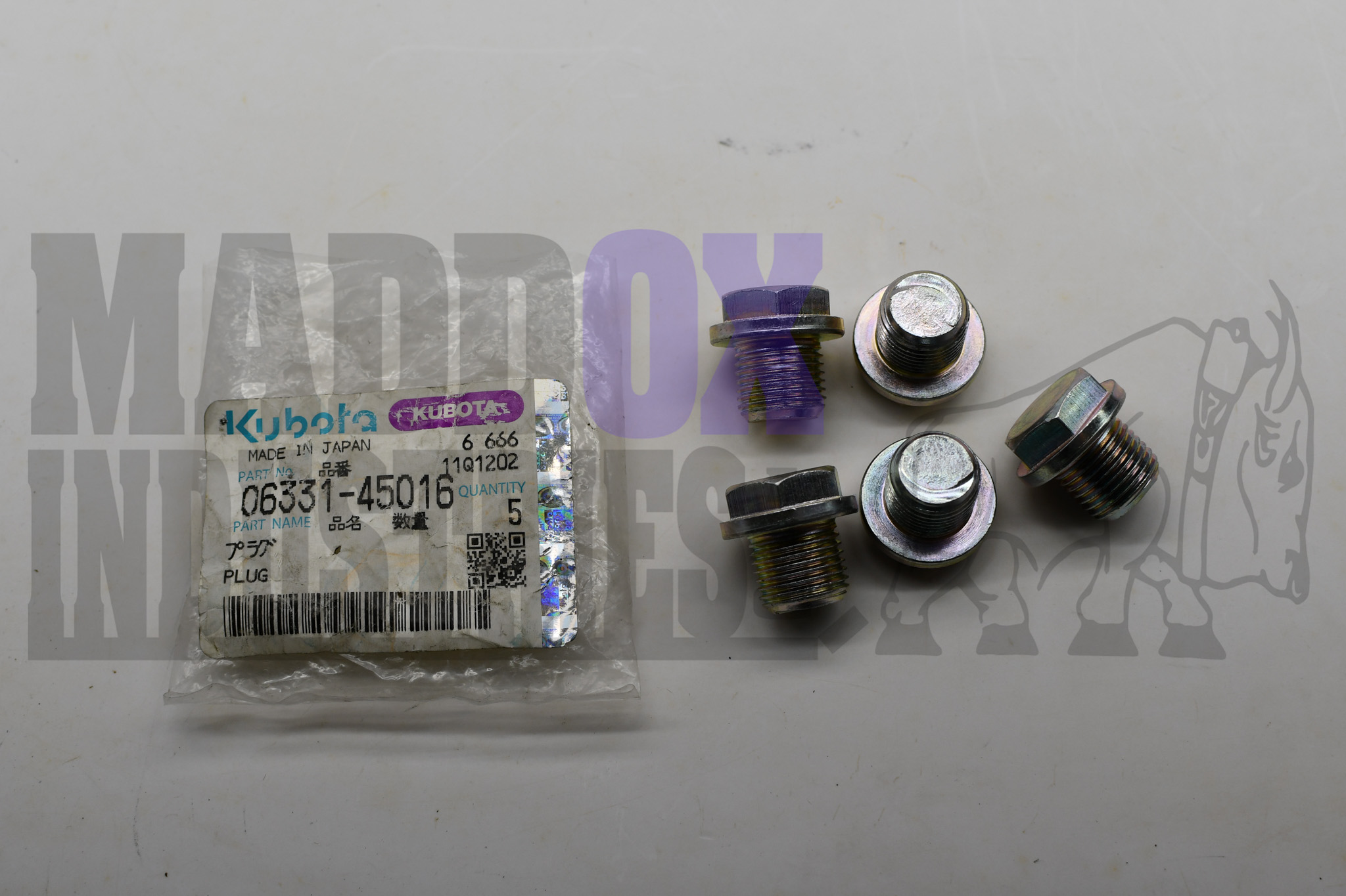 Kubota 06331-45016 Plug